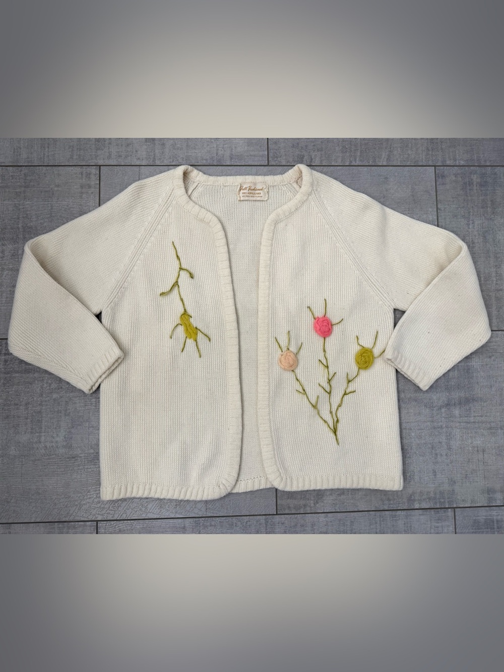 Vintage Acrylic Full Fashioned Floral knit Cardigan  Medium